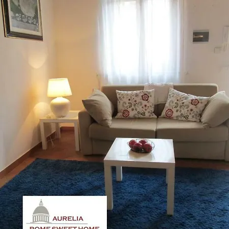 Aurelia Sweet *